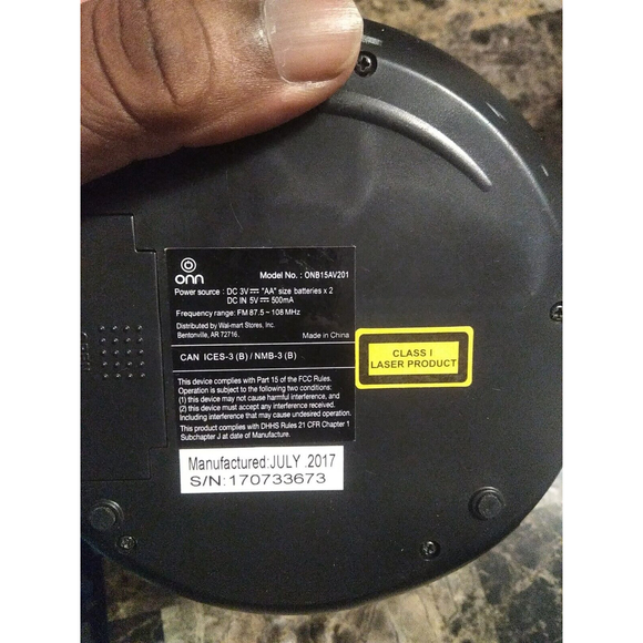 ONN Model ONB15AV201 Personal Portable CD Player with FM Radio - Picture 2 of 2